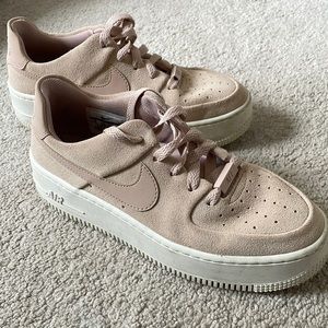 Nike Air Force 1 Sage Low